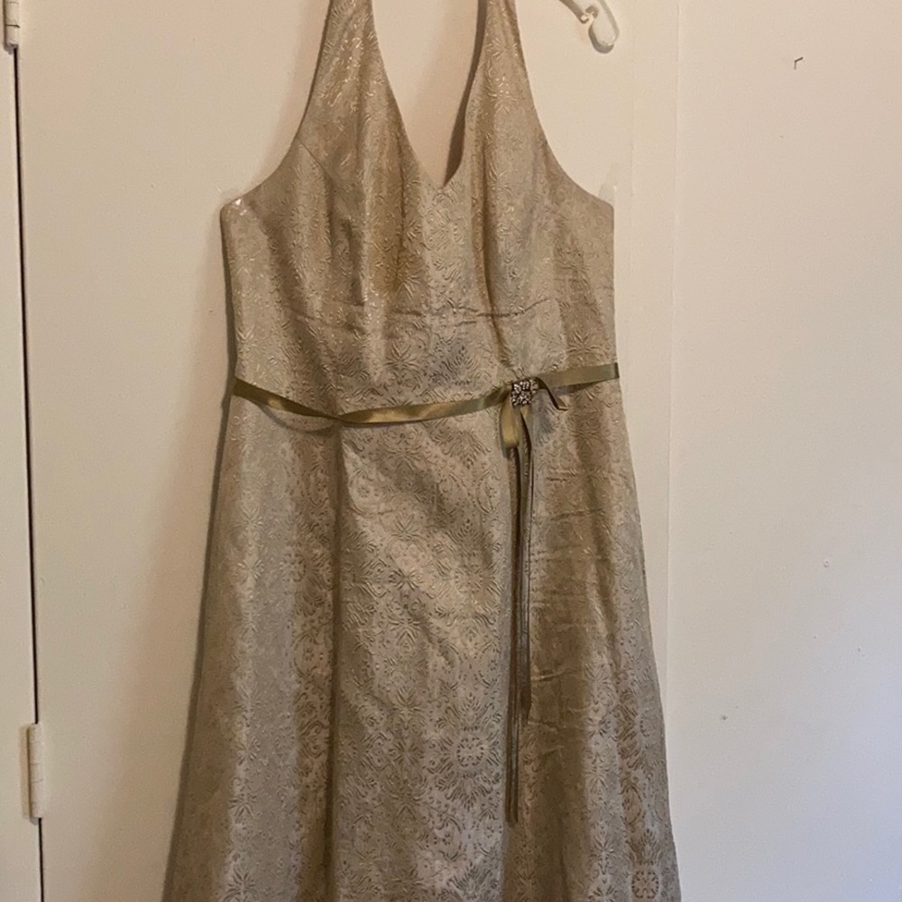 David’s Bridal Halter Dress Size 14